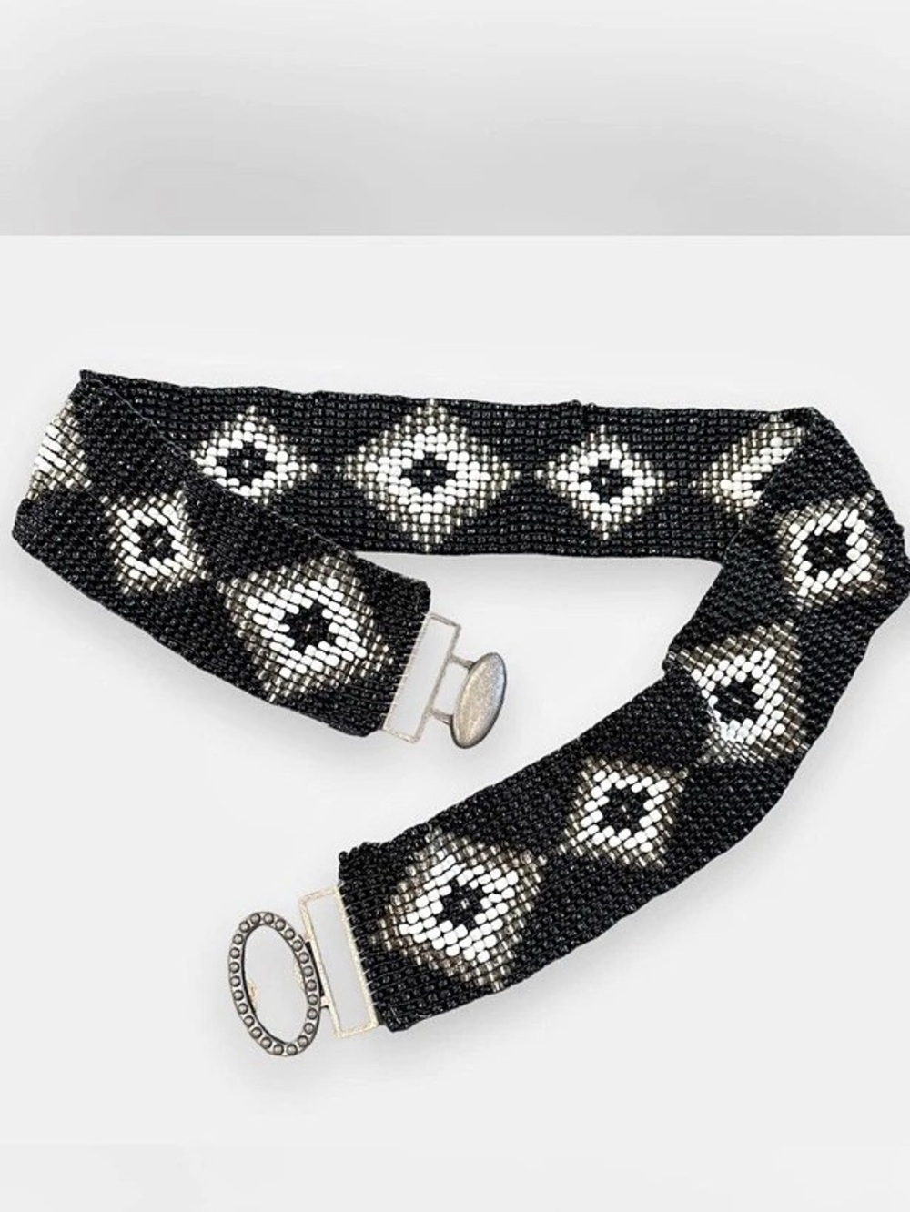 Vintage 80s Geometric Elastic Beaded Belt in Black & Silver Southwest Boho Like